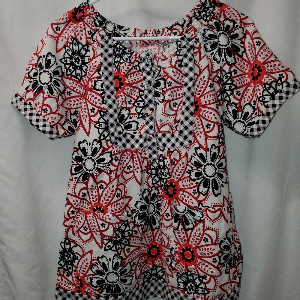 Koi scrub top, red and black floral, M